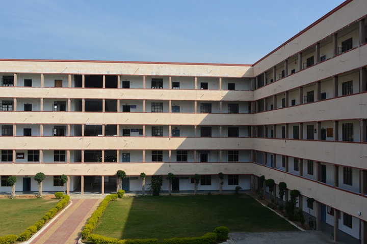 https://cache.careers360.mobi/media/colleges/social-media/media-gallery/2913/2019/1/12/Campus View of Elenki Engineering College Siddipet_Campus-view.jpg